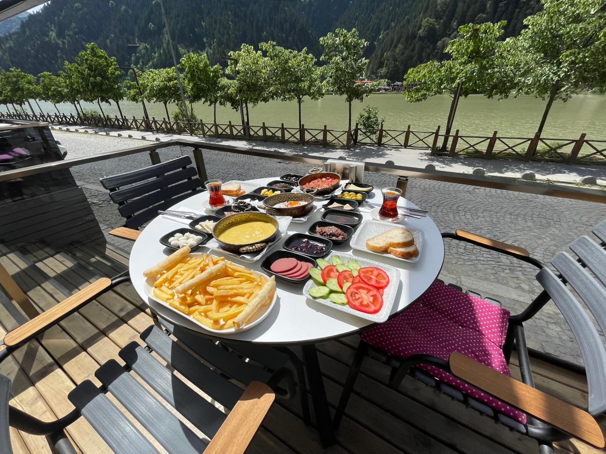 Ozkan Otel Uzungöl Luaran gambar